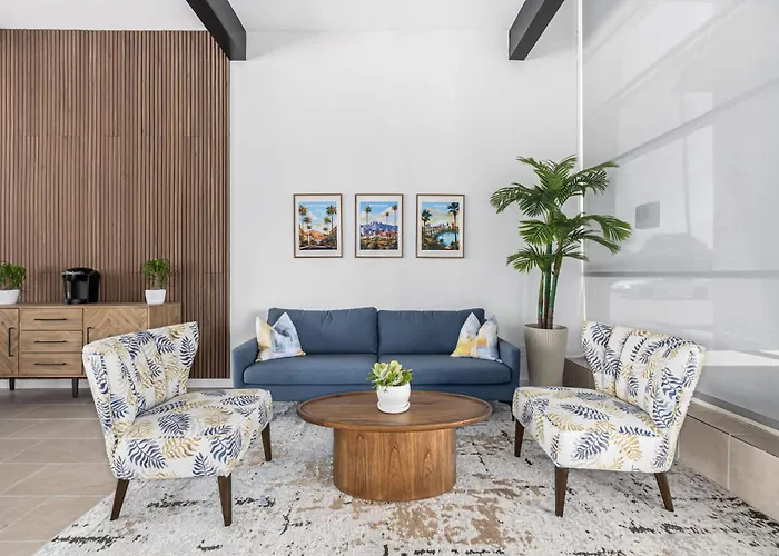 Beautiful Retreat 1 King Bed At Oasis Pool & Clubhouse Tempe